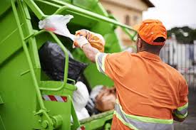 Best Construction Debris Removal  in Tipton, IN